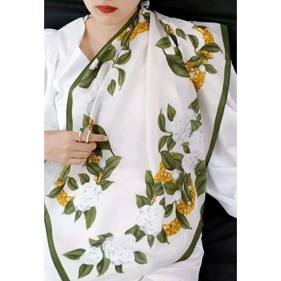 Roizsx Fashion Head Scarf Square Satin for Hair Beach Print Flower White/Green - Picture 1 of 7
